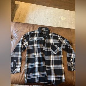 Boys Burnside size med flannel.